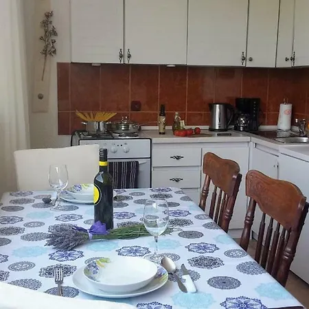 Apartment Meli *